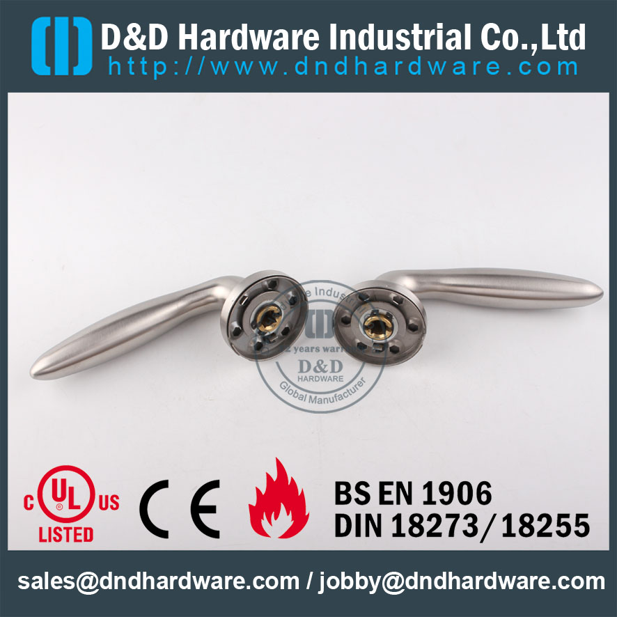 D & أمبير ؛ D الأجهزة الأجهزة الباب SS304 مقبض الأنابيب DDTH036