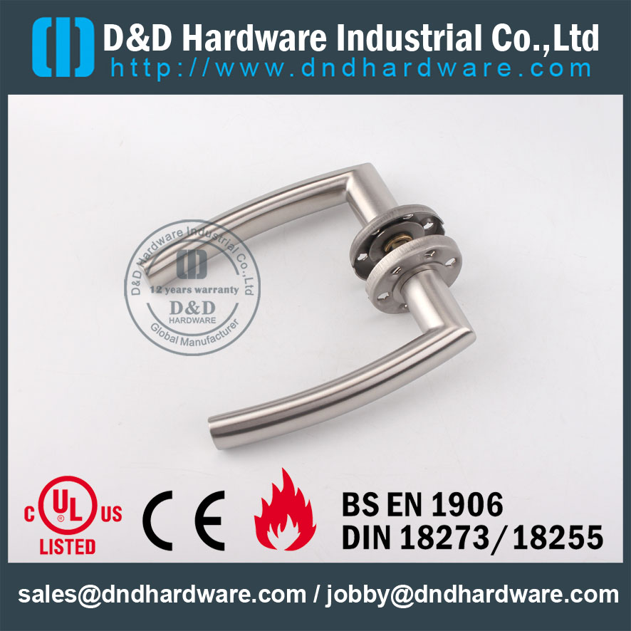 D & أمبير ؛ D الأجهزة SS304 مقبض الباب جوفاء DDTH025