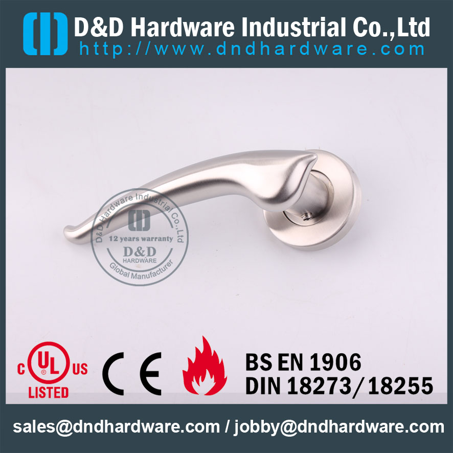 D & أمبير ؛ D الأجهزة الصلبة الصف 304 مقبض الباب مع شهادة CE DDSH035