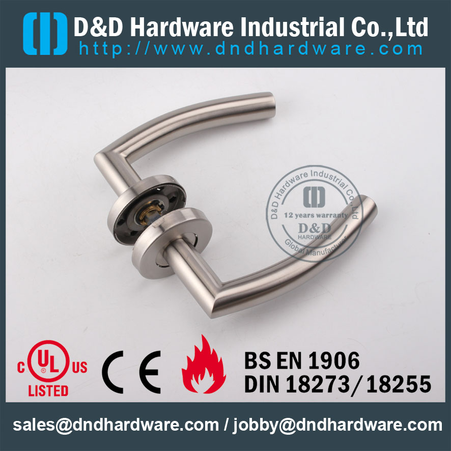 D & amp؛ D Hardware-Stainless steel 304 أنبوب رافعة مقبض DDTH011