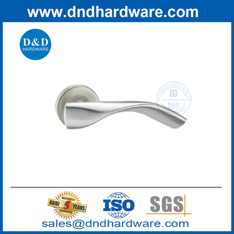 مقبض الباب الصناعي مقابض الأبواب الصلبة على غرار الفولاذ المقاوم للصدأ DDSH049